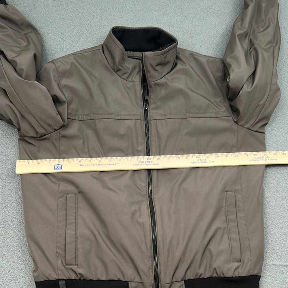 Andrew Marc Men’s Gray Jacket | Sleek Outerwear | Size Large - Picture 11 of 12
